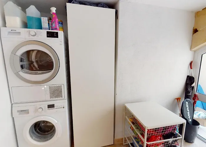 Double Bedroom In St Julians In Shared House